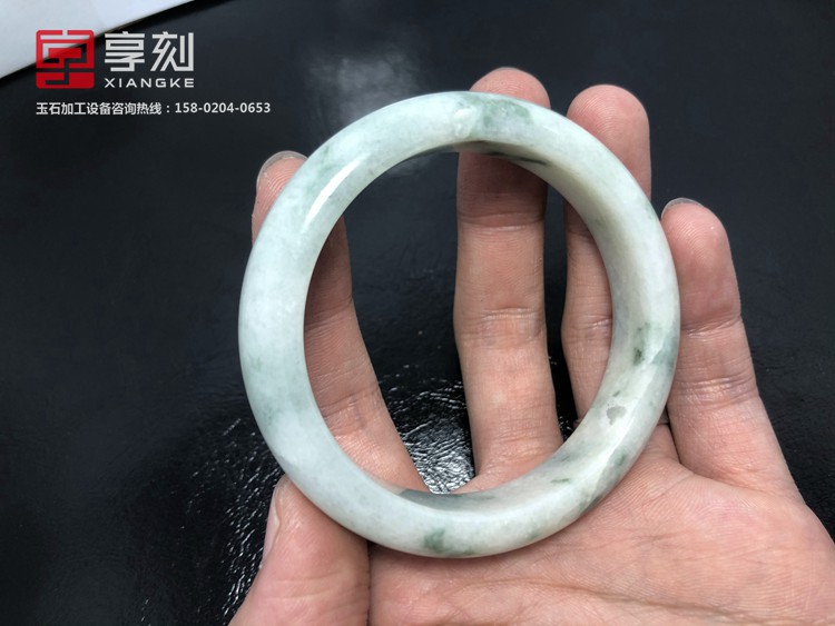 手镯加工雕刻机