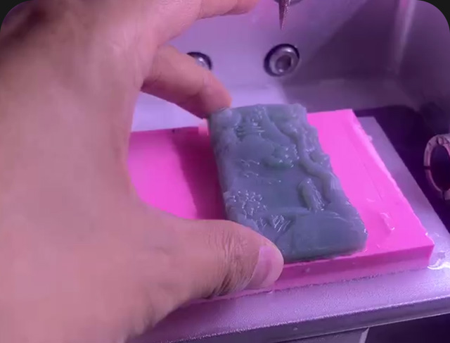 翡翠雕刻工具电脑雕刻机多少钱一台