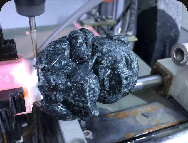 玉石雕刻用什么机器_玉雕工具_翡翠玛瑙玉器加工