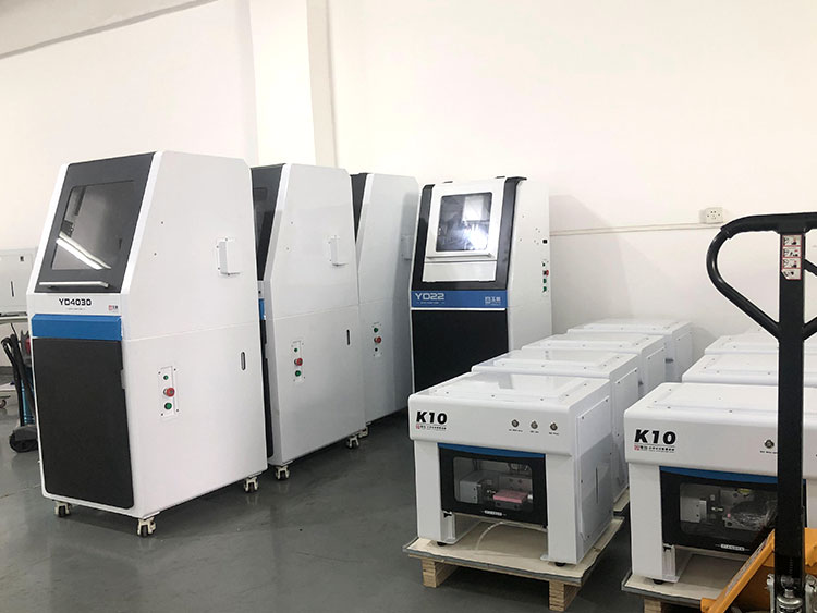 影响小型五轴联动雕刻机价格的因素有哪些？