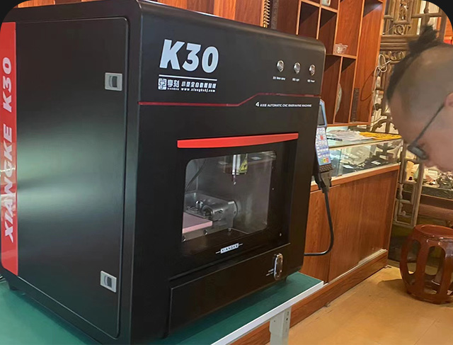 数控玉石雕刻机应该怎么用？