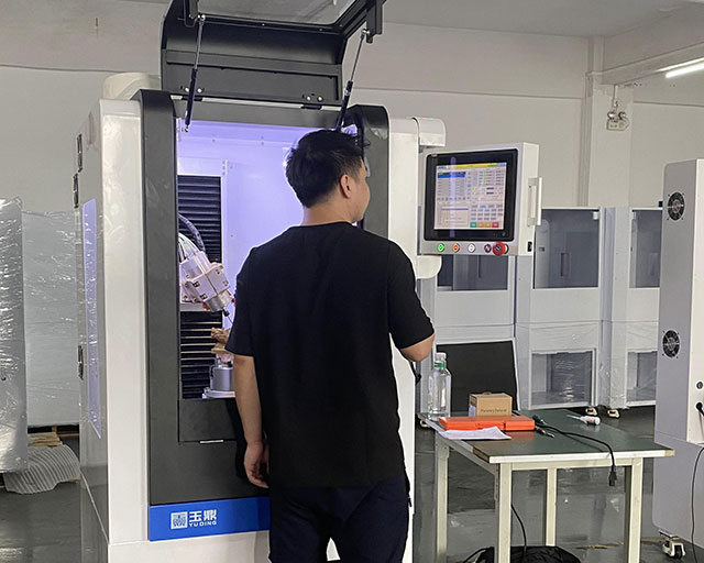 享刻玉石五轴雕刻机